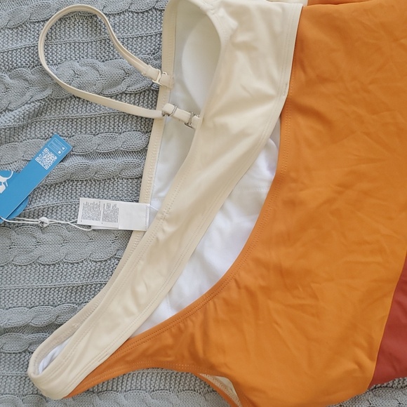 NWT Cupshe One Shoulder One Piece Swimsuit Size Large - Picture 4 of 7